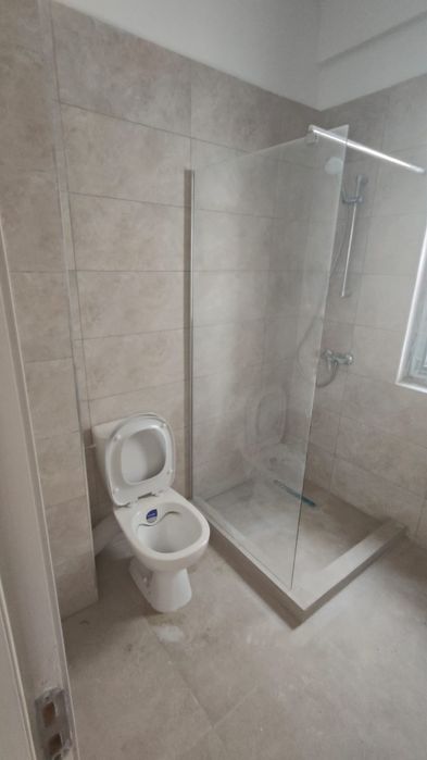 Vand apartament cu vedere la mare