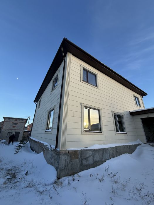 Продам коттедж в 20 микрорайоне