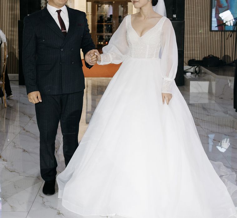 Свадебное платье