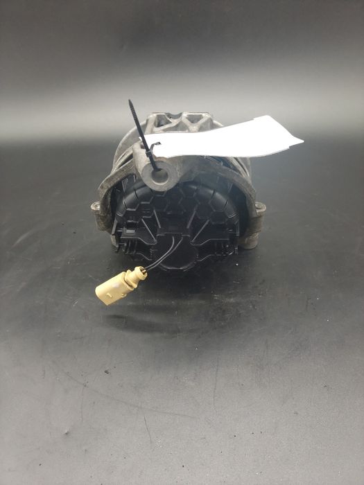 Suport motor electric dreapta Audi Q7 2017 CZZ 4M0199372FF