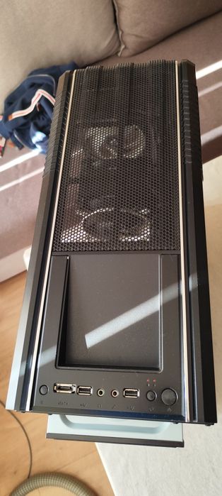 CUSTOM Настолен компютър