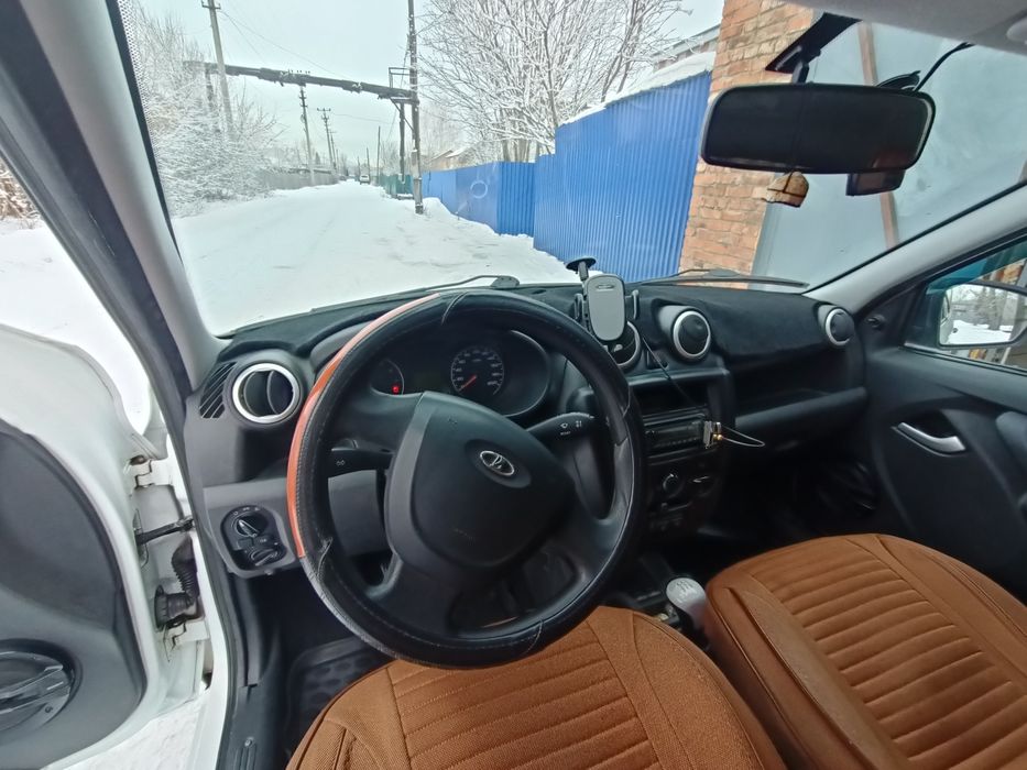 Продаётся granta liftback 2014 год