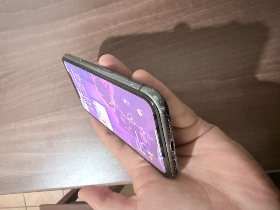 Iphome 11 spart functional sunati ca nu merg mesajele