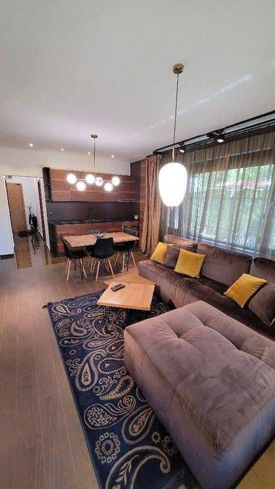 Дава се под наем Двустаен апартамент в София, Витоша - 65 кв.м за 489.6 € - Снимка #1