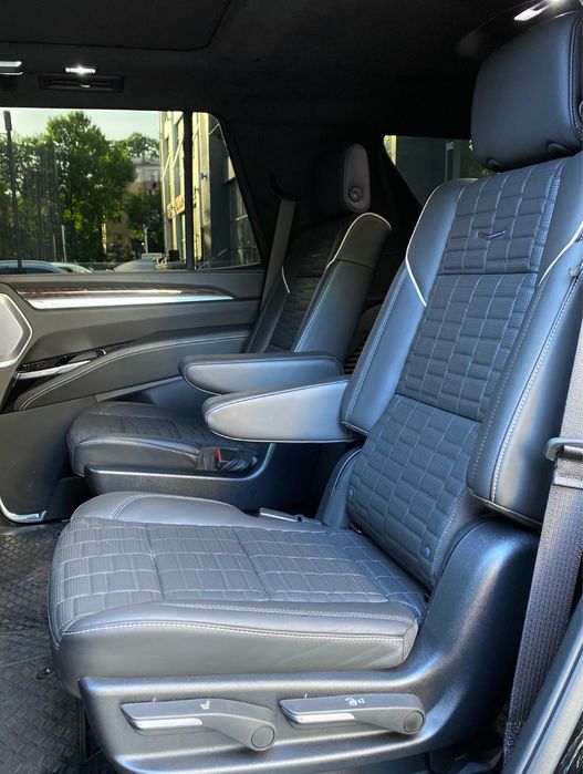 Cadillac Escalade 600