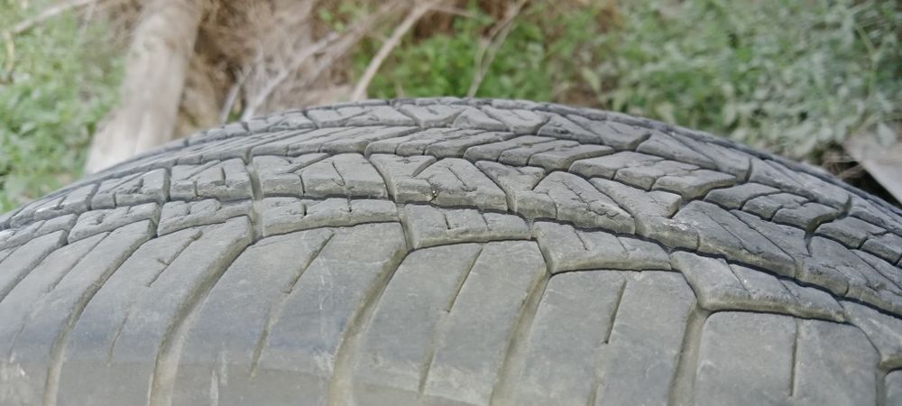 Покрышка R 19 Бу