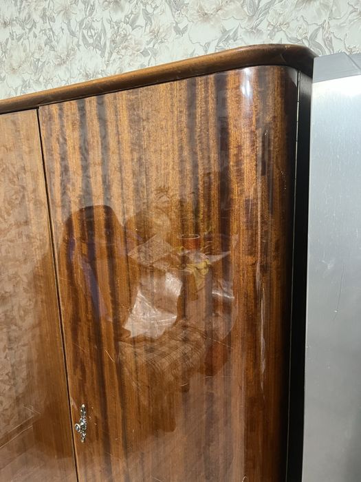 Шкаф б/у, винтажный.