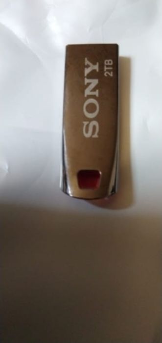 Флашка SONY 2TB .