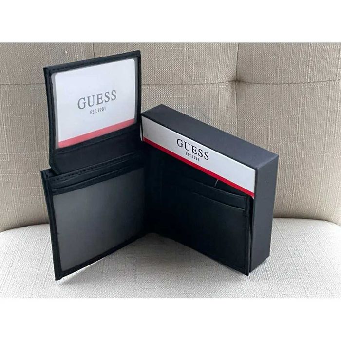 Мужской бумажник GUESS - черный из натуральной кожи