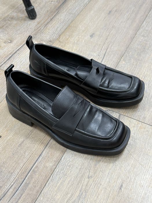 Продам лоферы Stradivarius