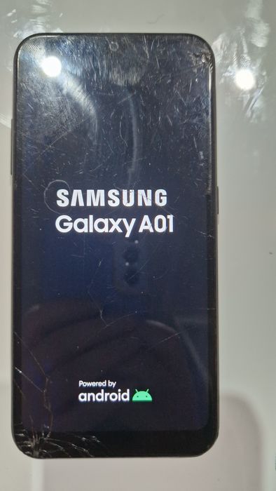 Продам смартфон Samsung galaxy A01