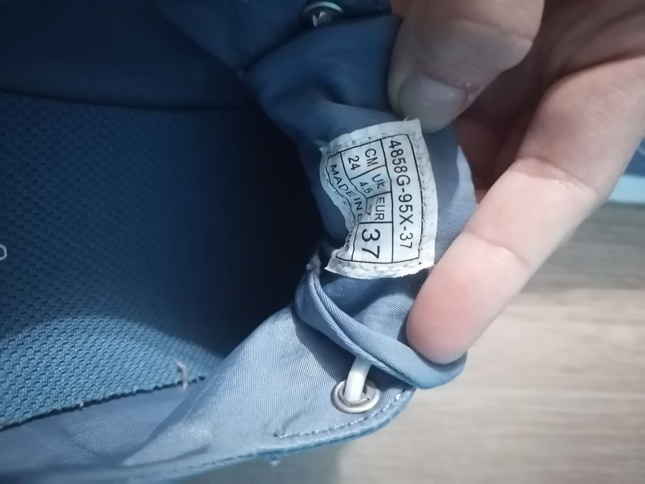 Papuci eleganți și confortabili