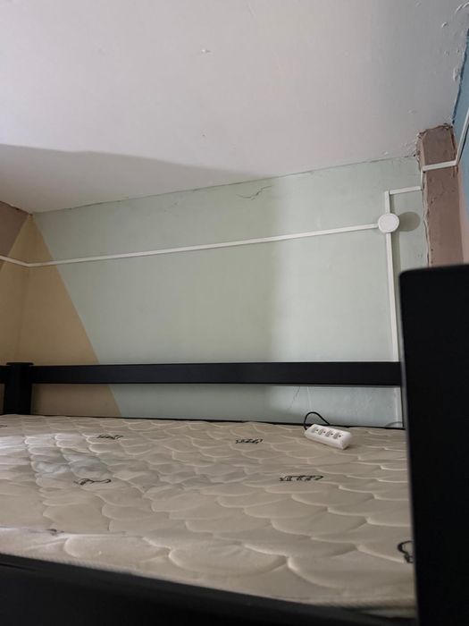 Продам кровать с матрасом