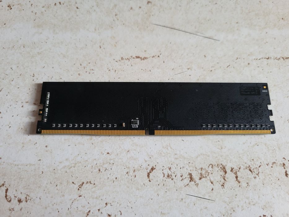 Memorie RAM 8 GB DDR4, 2666 mts, cl 19 ecc