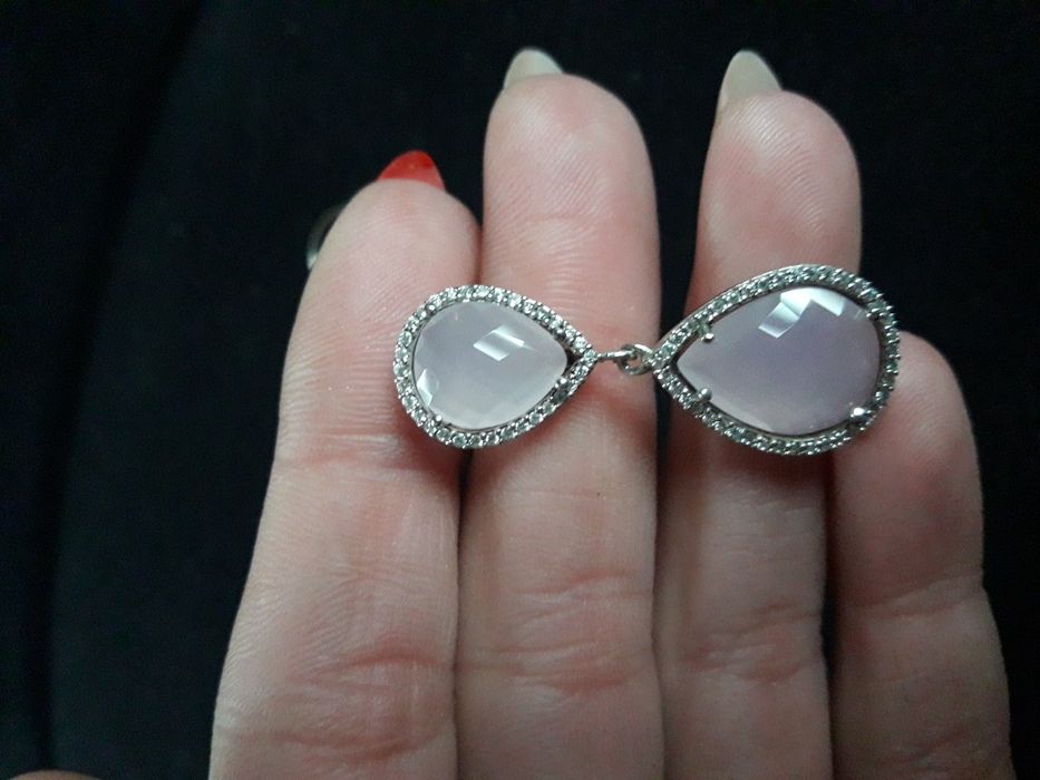 Сребърно колие с камък сваровски