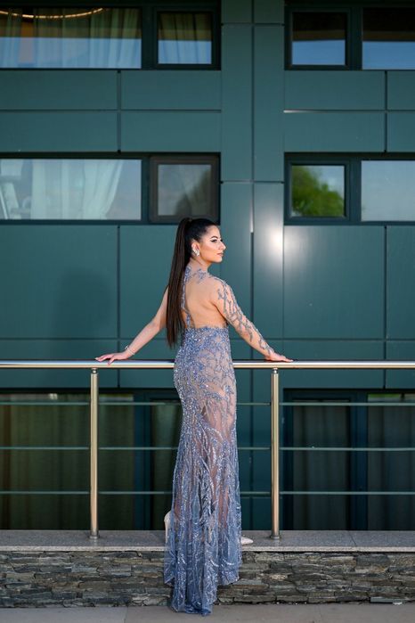 Продавам бална рокля