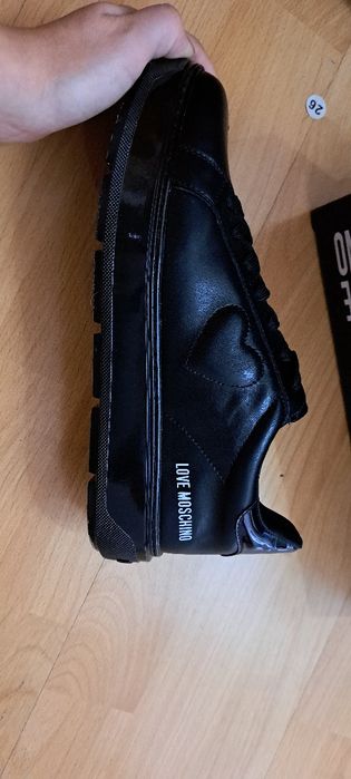 Love moschino 40ти(уголемен!) номер нови