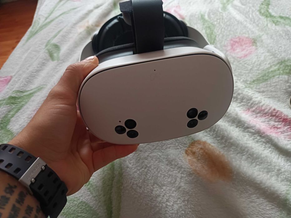 Vând Meta Quest 3S 128GB + Kiwi Design K4 Comfort Headstrap