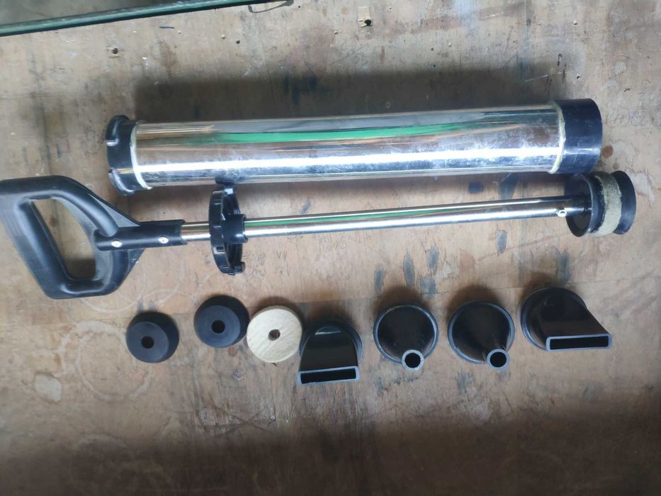 Продавам Щприц помпа за фугиране