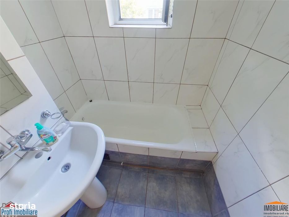 Apartament 2 camere decomandat Podgoria-Malul Muresului