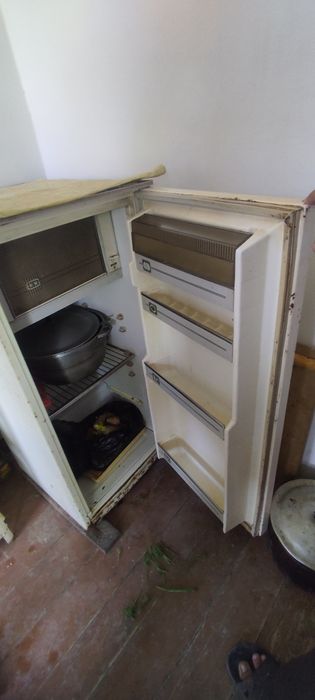 Халадилнек сатилады