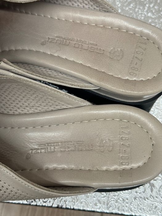 Продам обувь сабо