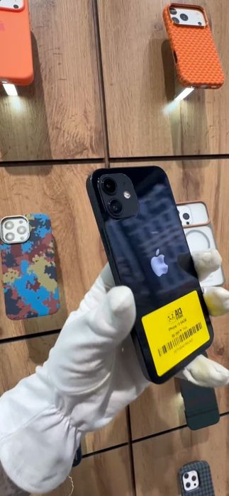 Продается iphone 12 64GB