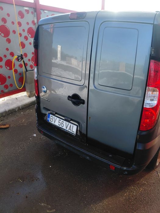 Vând/schimb  Fiat Doblo.