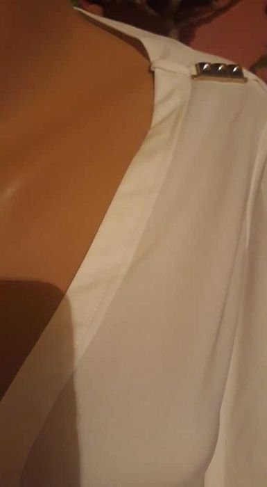 ZARA  Бяла  Риза