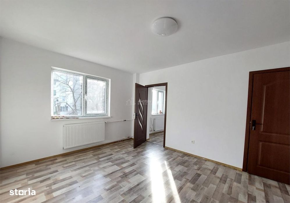 3 camere, 48 mp, etaj 2, renovat, Aleea Tineretului