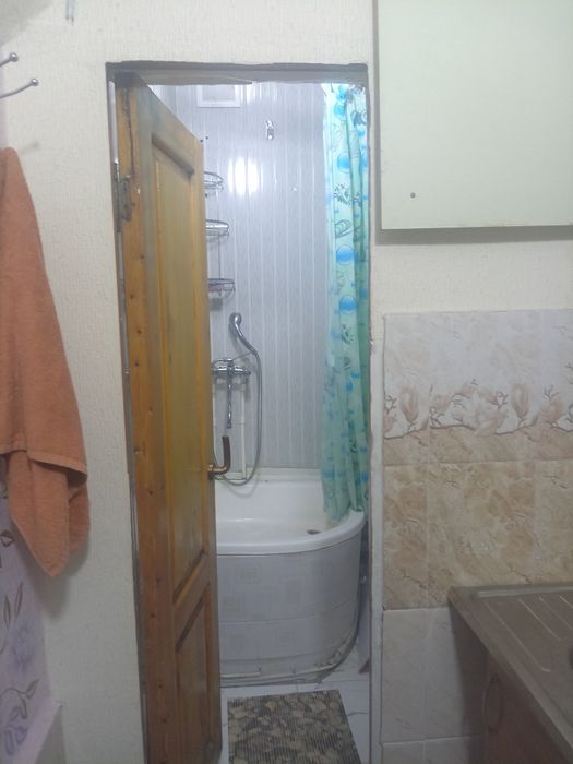 1-xonali dom bor sotiladi srochna