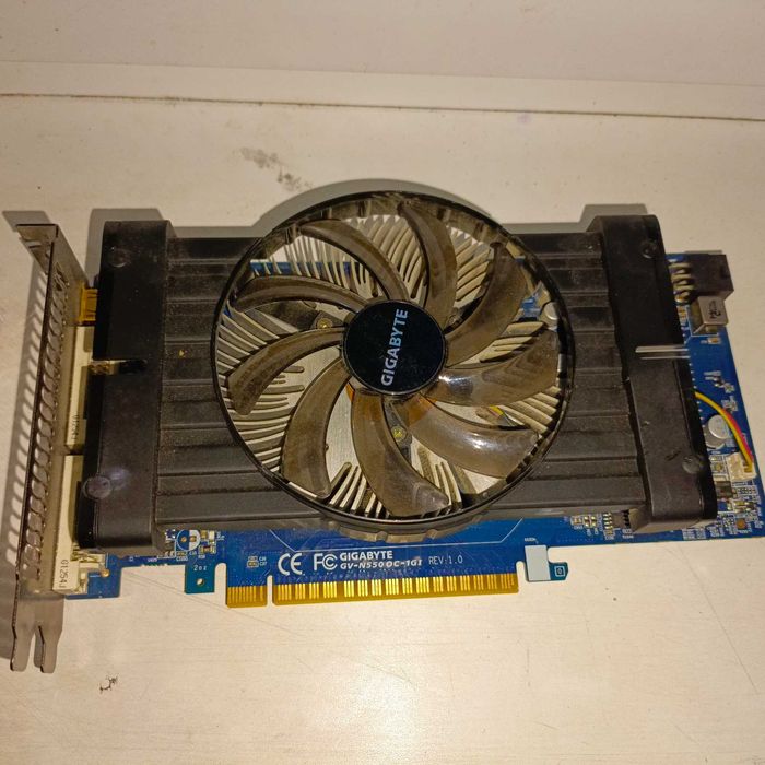 Продам Видеокарту