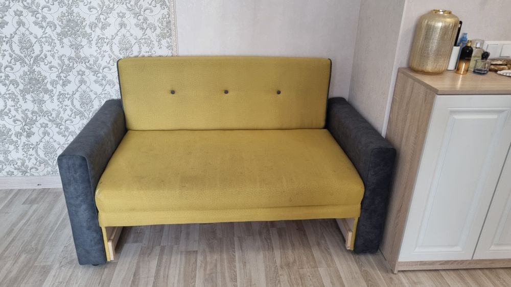 Диван в детскую комнату