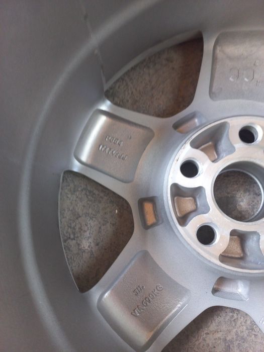 Продам диск Титановый на Лексус