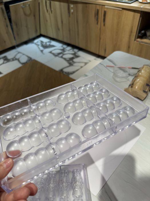 Поликорбонатные формы от Implast