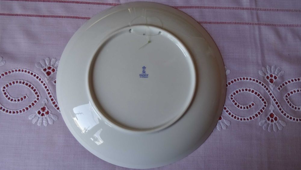 Чиния за стена АК Kaiser W Germany.