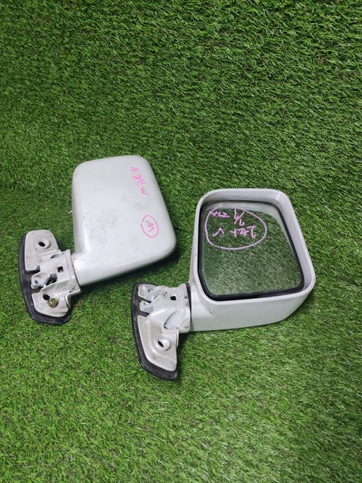 Mitsubishi chariot зеркала