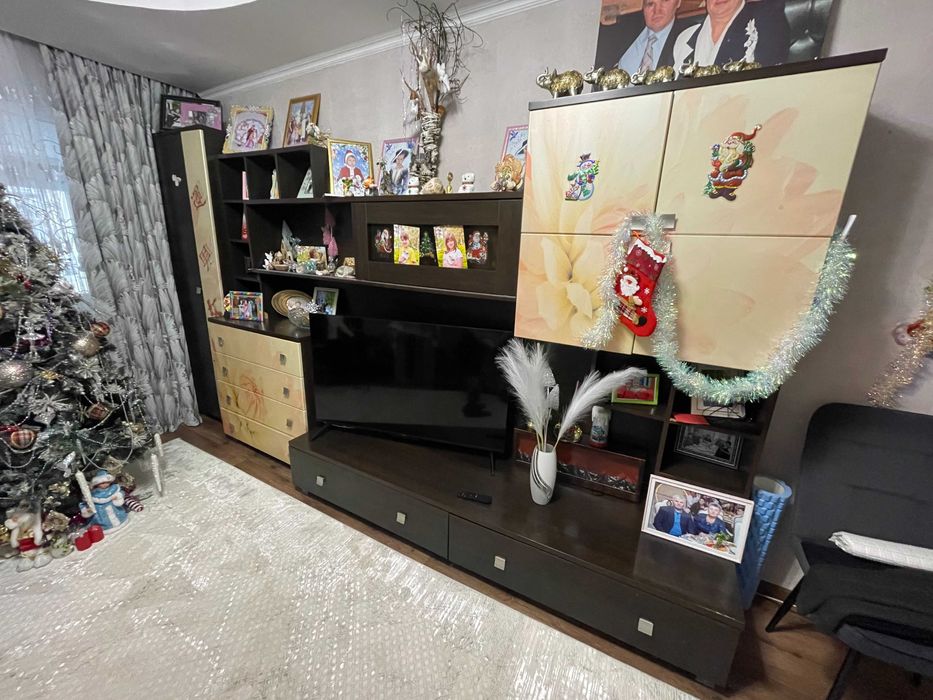 Продаю ТВ зону стенка !!!