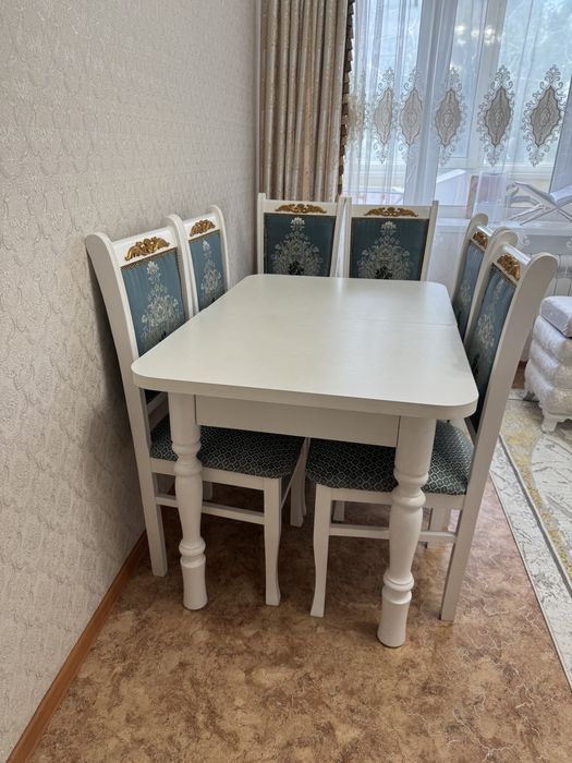 Стол со стульями продам