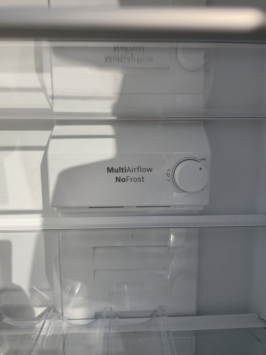 Хладилник с фризер Bosch KGN30VW25G/04