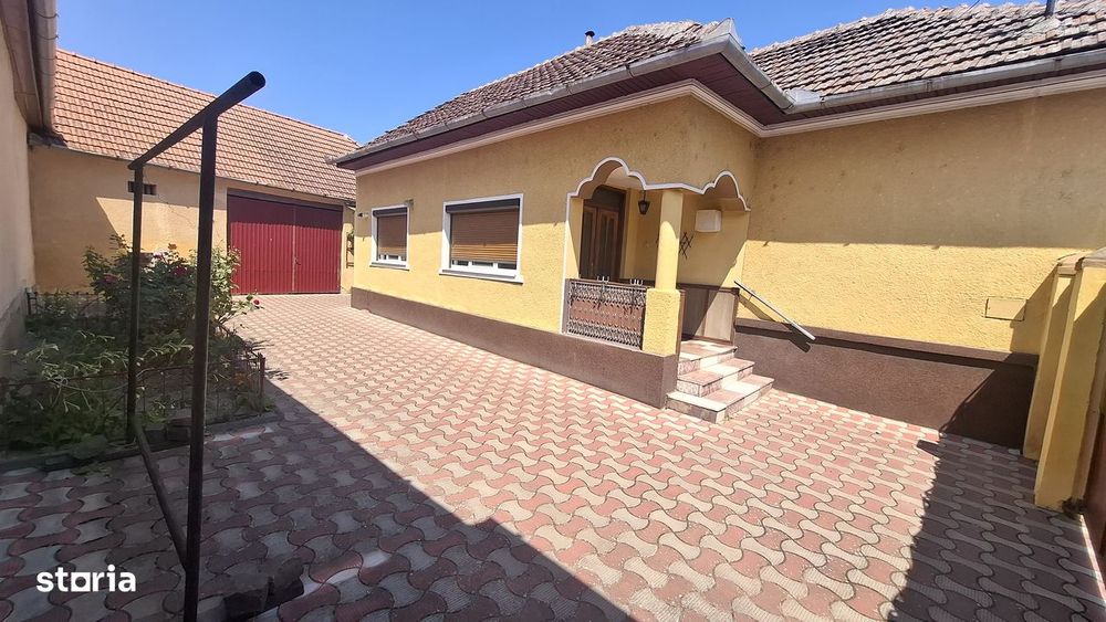 Casă cu 3 camere