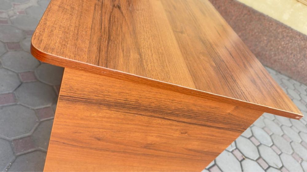 Продам письменный стол