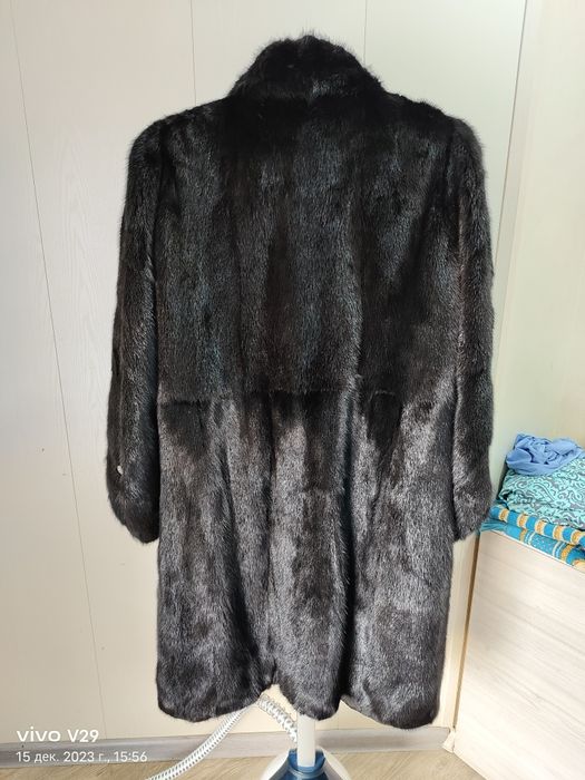 Продам норковую шубу