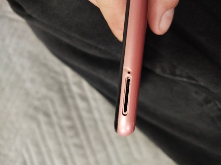 Продаю samsung galaxy a04s