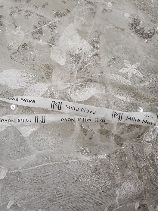 Шикарное свадебное платье в аренду