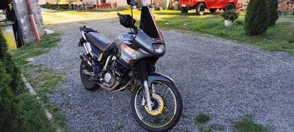 Honda transalp 600