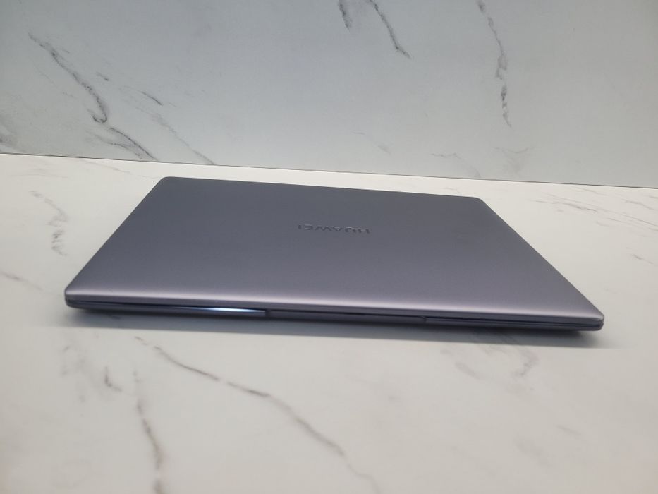Laptop ultraportabil Huawei MateBook 13