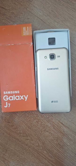 Samsung Galaxy J7