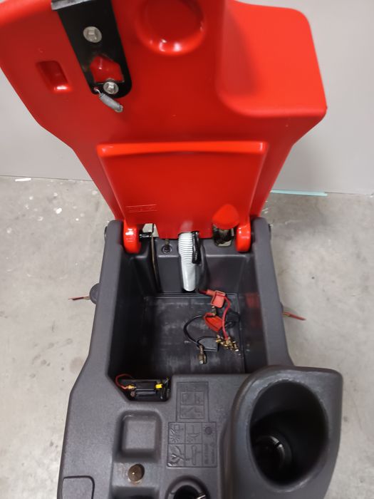 Акумулаторен подочистача Portotecnica Lavamatic bt600