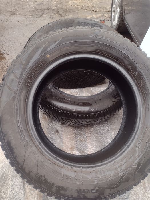 Зимни 4бр.215/65/16